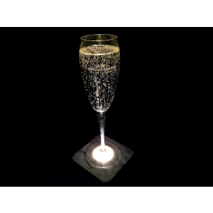INTERLUXE LED Untersetzer - Alkohol ist ja auch keine Lösung - leuchtender Glasuntersetzer mit witzigem Spruch, ideal als Partygeschenk