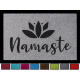 Interluxe Fußmatte mit Spruch - Namaste / Lotus - 40x60cm Fussmatte als Geschenk Yoga, Dankbarkeit, Respekt, Gruß Hellgrau